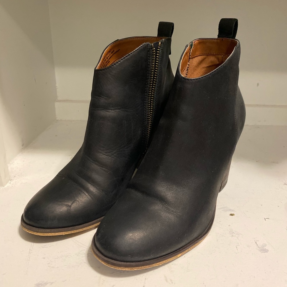 BP black booties